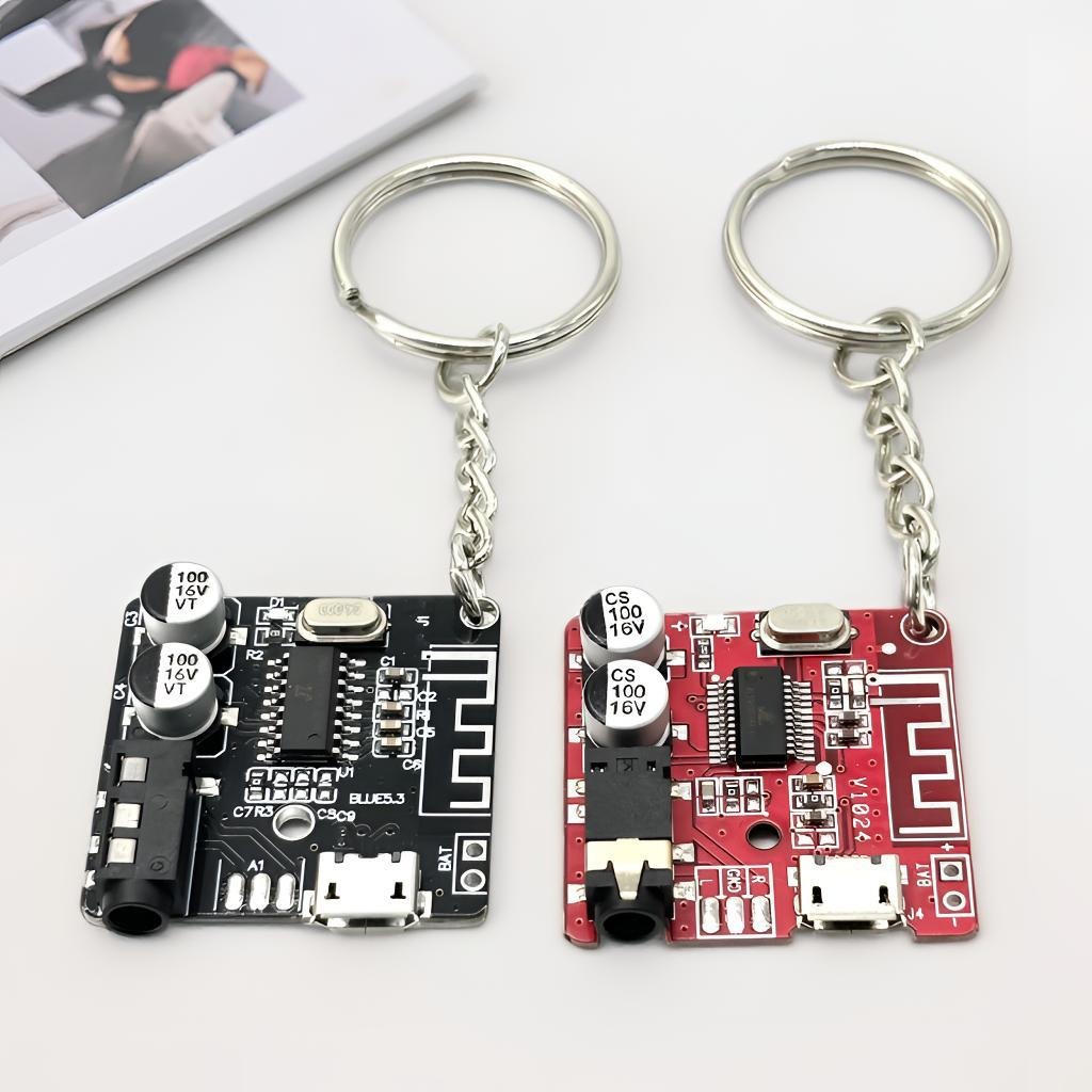 Tech Accessories Board - Brelok w stylu cyberpunk z płytką