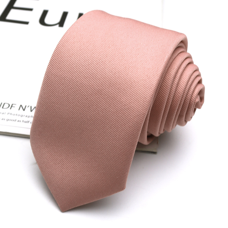 Nowe krawaty dla chłopców i dz – Tech Accessories For Office recenzja i cena